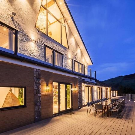 Clwyd Gate Manor Pool Sauna Hottub Cave Wales Рітін Екстер'єр фото