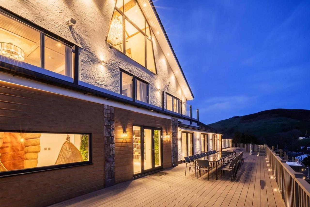 Clwyd Gate Manor Pool Sauna Hottub Cave Wales Рітін Екстер'єр фото