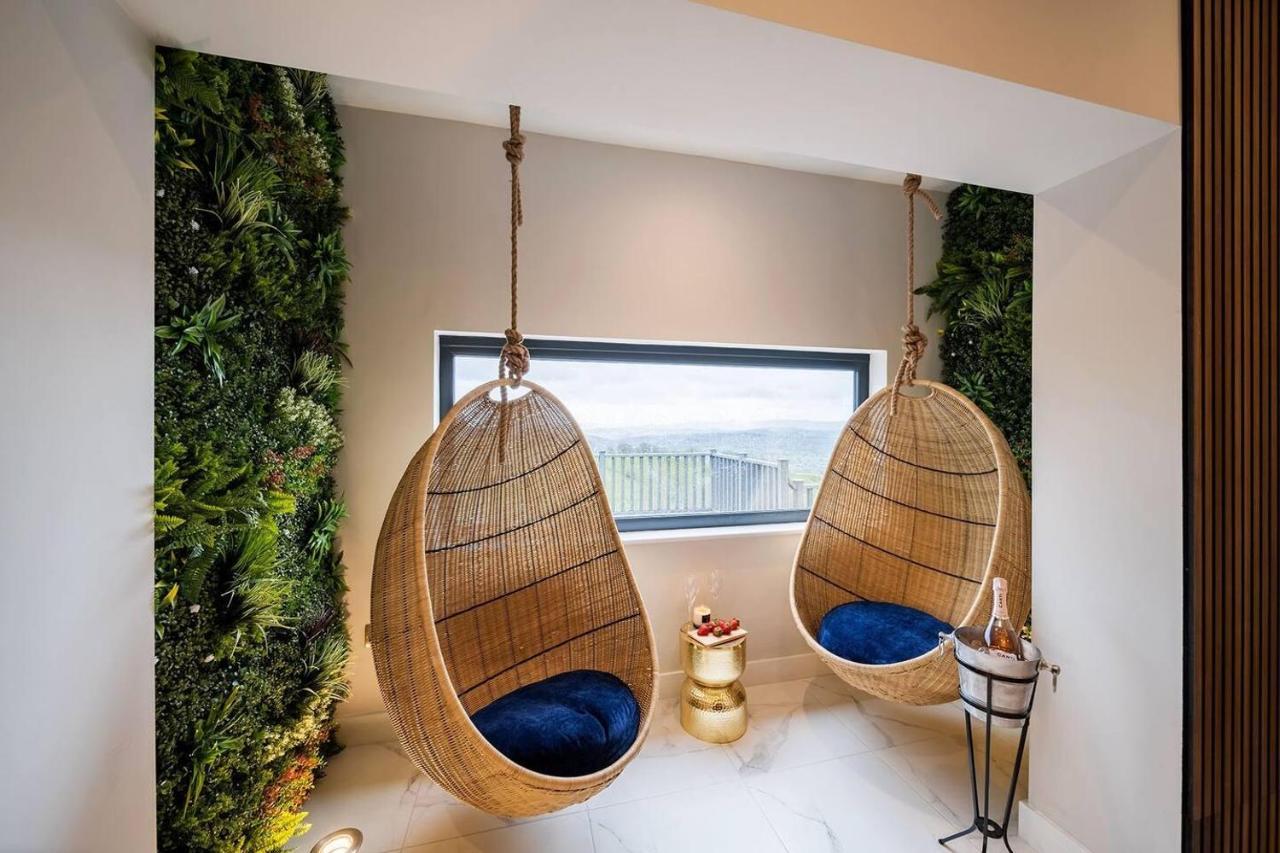 Clwyd Gate Manor Pool Sauna Hottub Cave Wales Рітін Екстер'єр фото