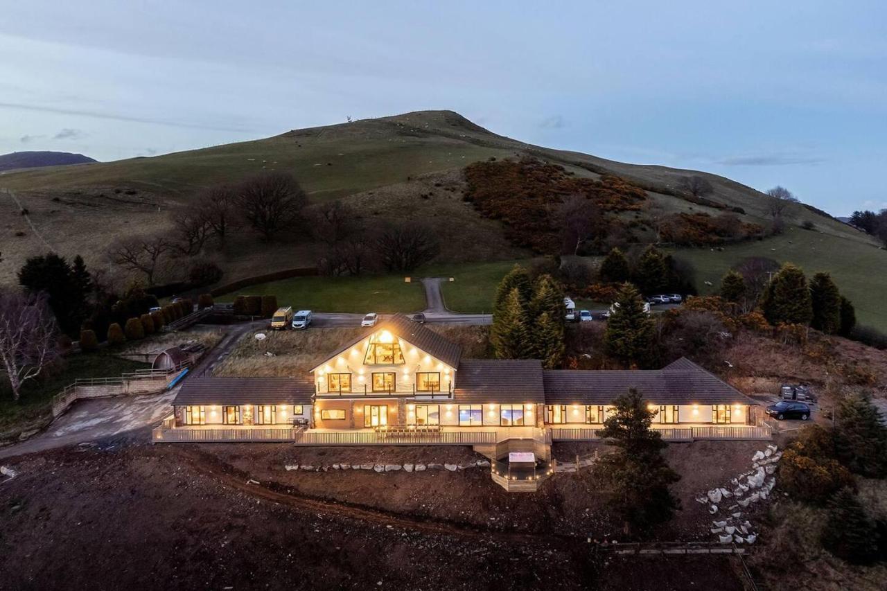 Clwyd Gate Manor Pool Sauna Hottub Cave Wales Рітін Екстер'єр фото